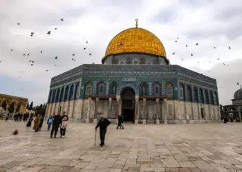 أنبياء وصحابة دفنوا في فلسطين