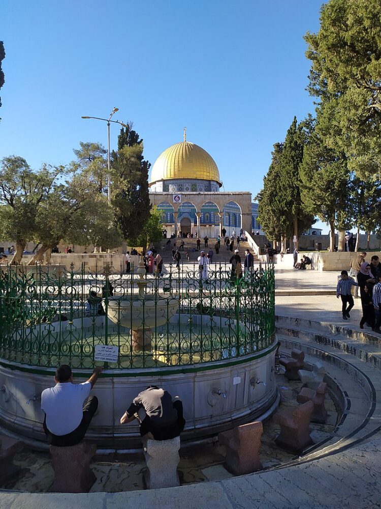تعريف بالمسجد الأقصى